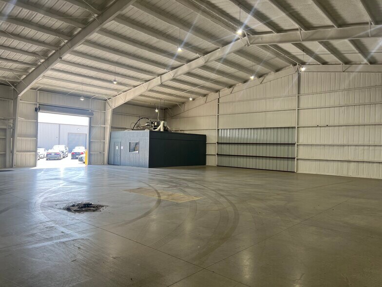 138 Leopard Rd, Rhome, TX for lease - Building Photo - Image 2 of 11