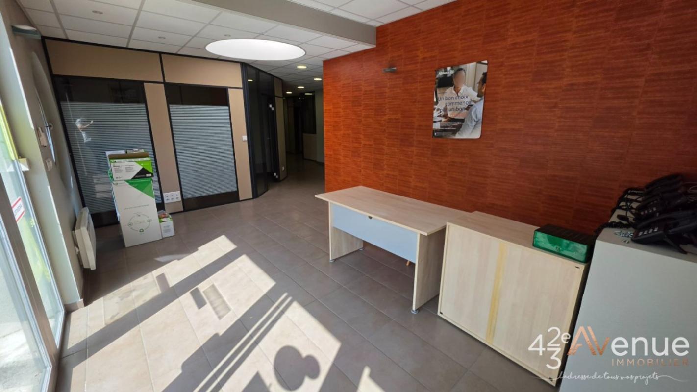 Bureau dans Saint-Étienne à vendre Photo du bâtiment- Image 1 de 17