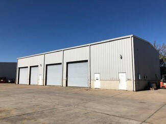 Plus de détails pour 2501 Karbach St, Houston, TX - Local d'activités à louer