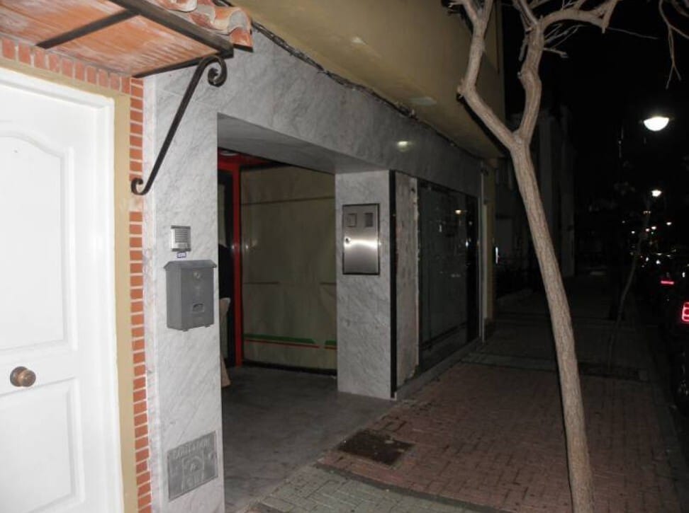 Los Barrios, CAD 11379 - Unit - - - Interior Photo - Image 1 of 1