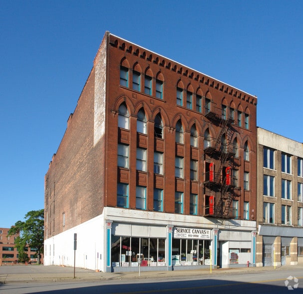 149 Swan St, Buffalo, NY for lease - Building Photo - Image 2 of 4