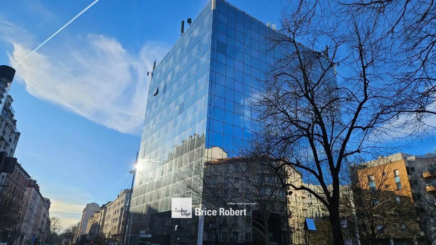 75 Cours Emile Zola, Villeurbanne for lease Building Photo- Image 1 of 10