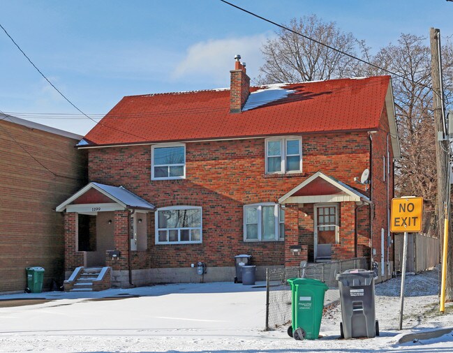 Plus de détails pour 1199-1201 Lakeshore Rd E, Mississauga, ON - Multi-résidentiel à vendre