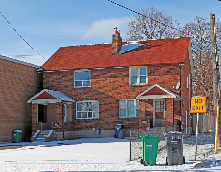 1199-1201 Lakeshore Rd E, Mississauga, ON for sale - Primary Photo - Image 1 of 9