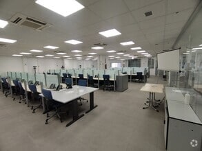 Calle de San Romualdo, 26, Madrid, Madrid for sale Interior Photo- Image 2 of 55