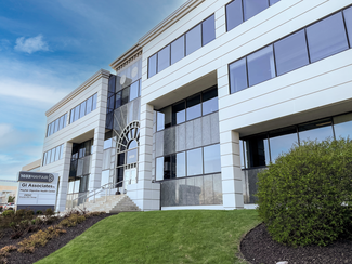 More details for 1033 N Mayfair Rd, Wauwatosa, WI - Office, Office/Medical for Lease