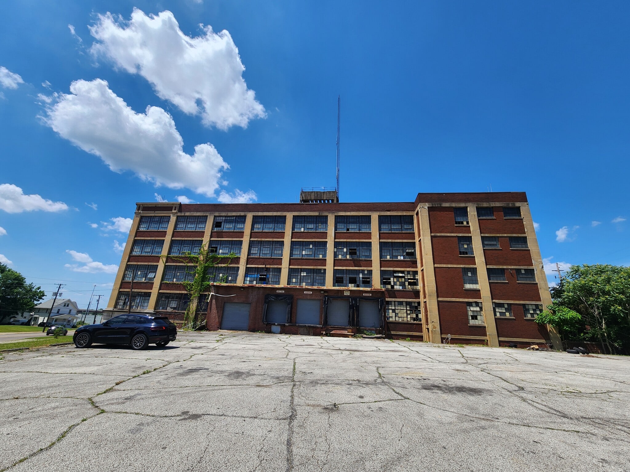 711 Johnston St, Akron, OH for sale Building Photo- Image 1 of 8