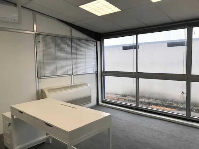 28 Rue Charles Antoine Martin, Saint-Fons à louer - Photo intérieure - Image 3 de 4