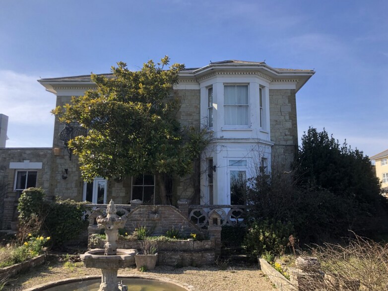 29-31 The Broadway, Sandown à vendre - Photo du bâtiment - Image 2 de 5