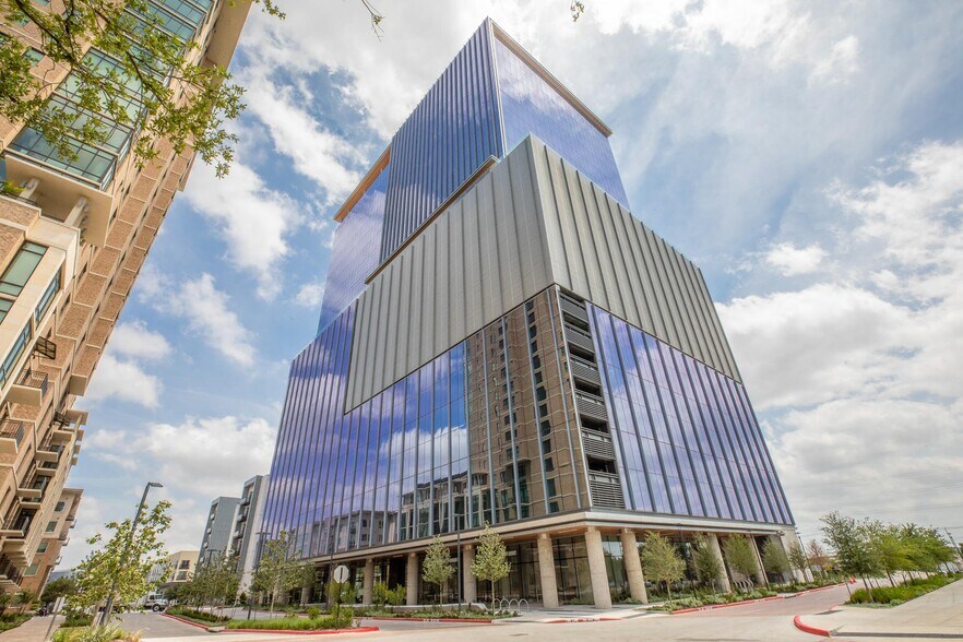 10025 Alterra Pky, Austin, TX à louer - Photo du bâtiment - Image 1 de 10