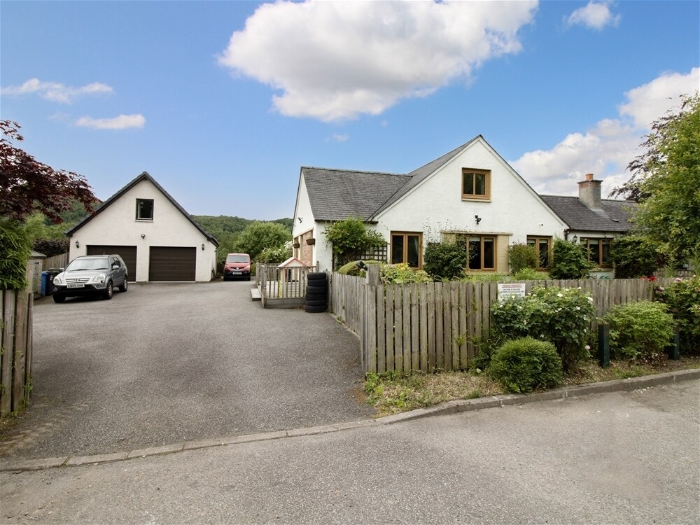 Contin Village Stores and 4 Bedroom House, Strathpeffer à vendre Photo du bâtiment- Image 1 de 28