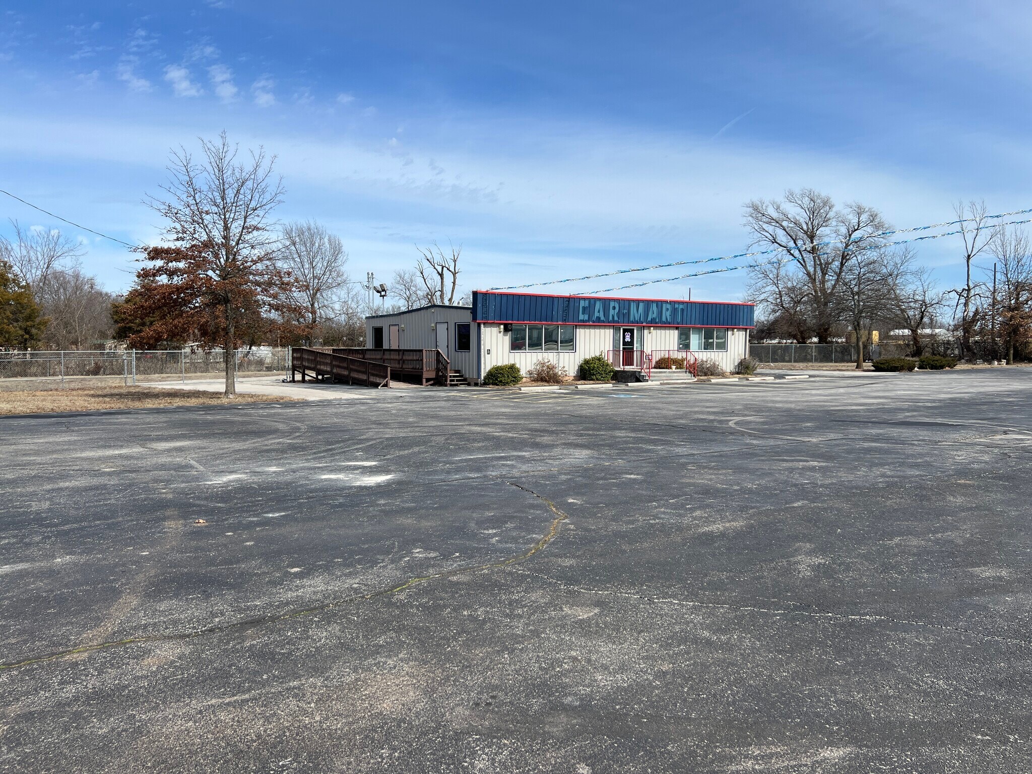 3245 W Sunshine St, Springfield, MO for lease Building Photo- Image 1 of 7