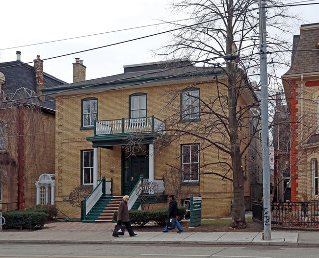 More details for 185 Carlton St, Toronto, ON - Office for Sale