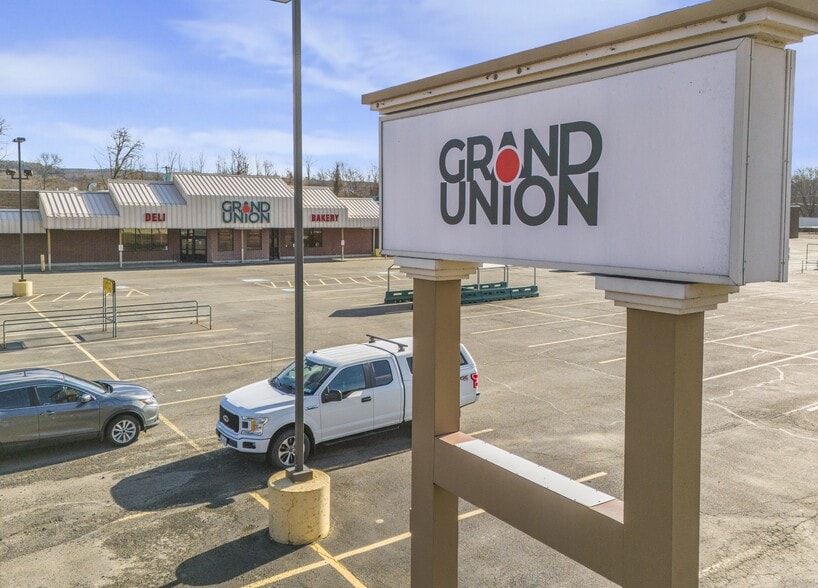 1135-1149 State Route 17C, Owego, NY for lease - Building Photo - Image 3 of 5