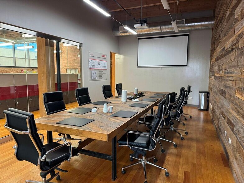 1750 W Fulton St, Chicago, IL for lease - Interior Photo - Image 2 of 15