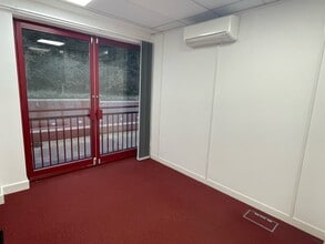 Boundary Rd, High Wycombe à louer Photo intérieure- Image 1 de 6