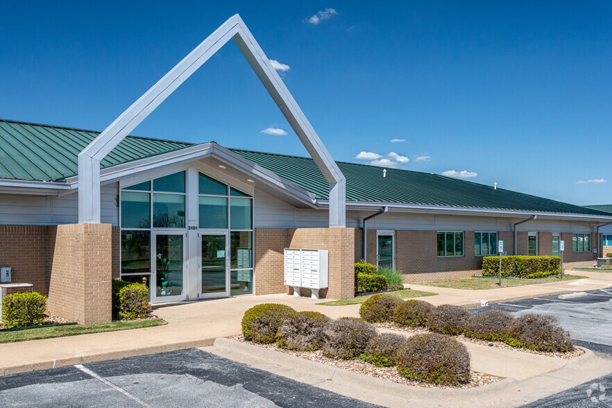 3101 SW I St, Bentonville, AR for lease - Building Photo - Image 3 of 12