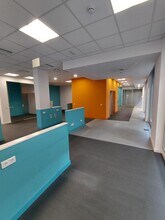 Office/Retail in Alcalá de Henares, Madrid for lease Interior Photo- Image 2 of 13
