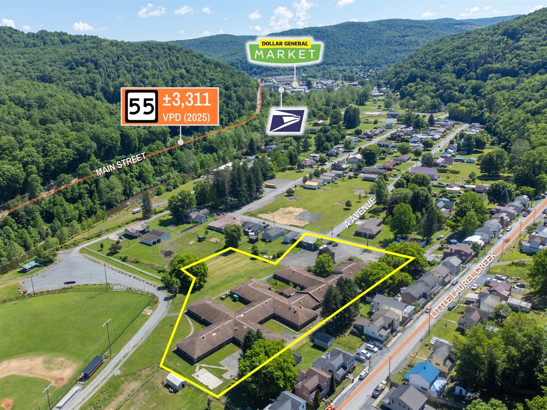 18 4th St, Richwood, WV à vendre Photo du bâtiment- Image 1 de 12