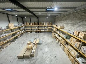 16 Allée Sainte Anne, Aulnay-sous-Bois for lease Interior Photo- Image 2 of 6