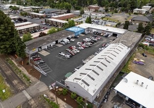 13940 - 13980 Tualatin Valley hwy, Beaverton, OR for lease Interior Photo- Image 1 of 12