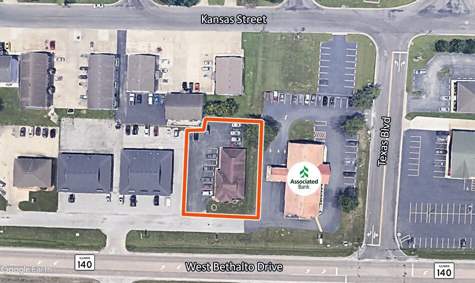 404 W Bethalto Dr, Bethalto, IL à vendre - Photo du bâtiment - Image 2 de 17