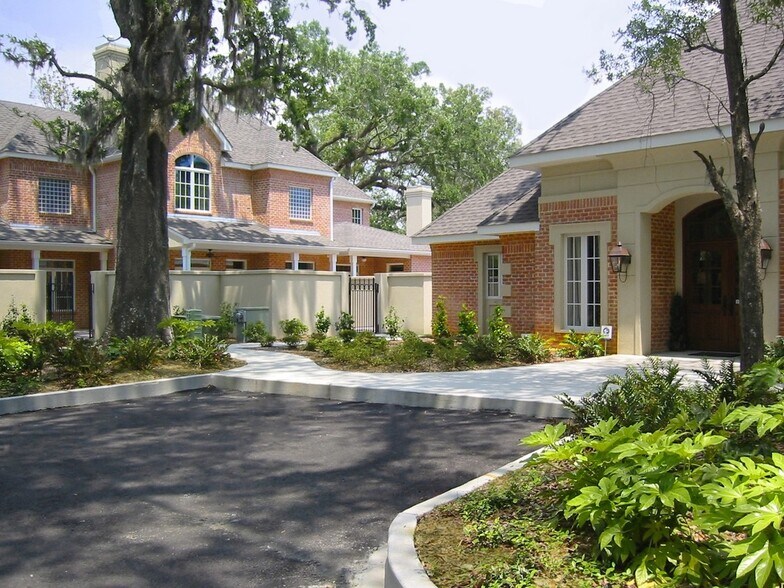 200 Camellia Pointe Blvd, Ocean Springs, MS à vendre - Photo du bâtiment - Image 3 de 13