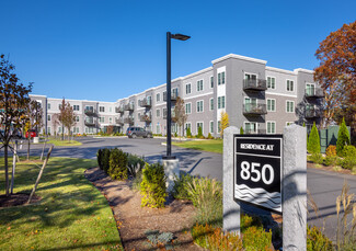 Plus de détails pour 850 Falmouth Rd, Hyannis, MA - Multi-résidentiel à vendre