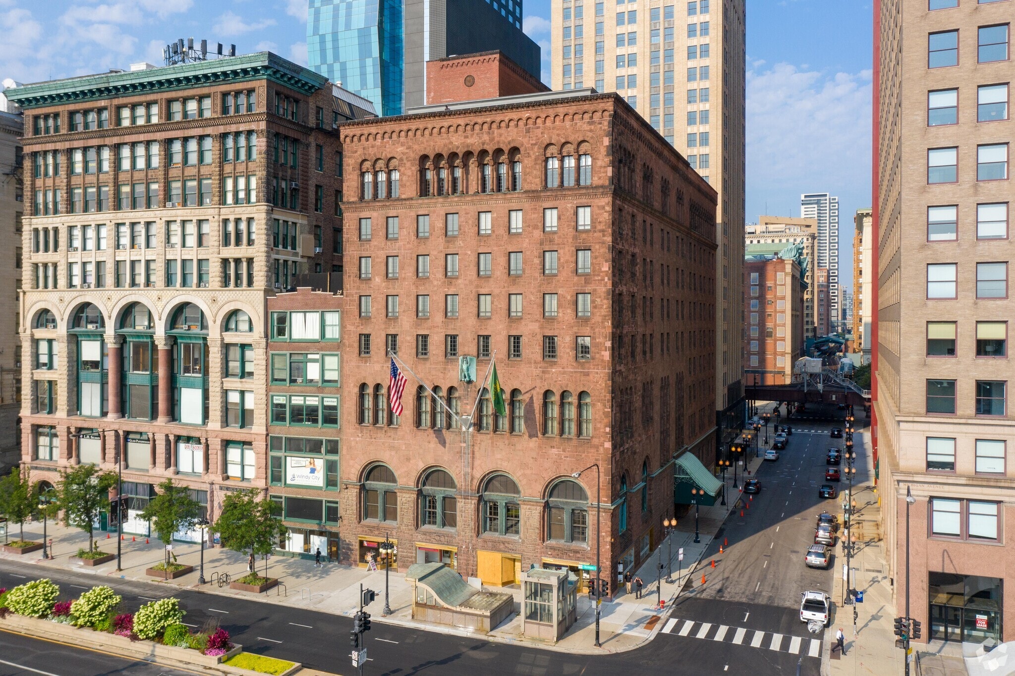 81 E Van Buren St, Chicago, IL for lease Primary Photo- Image 1 of 4