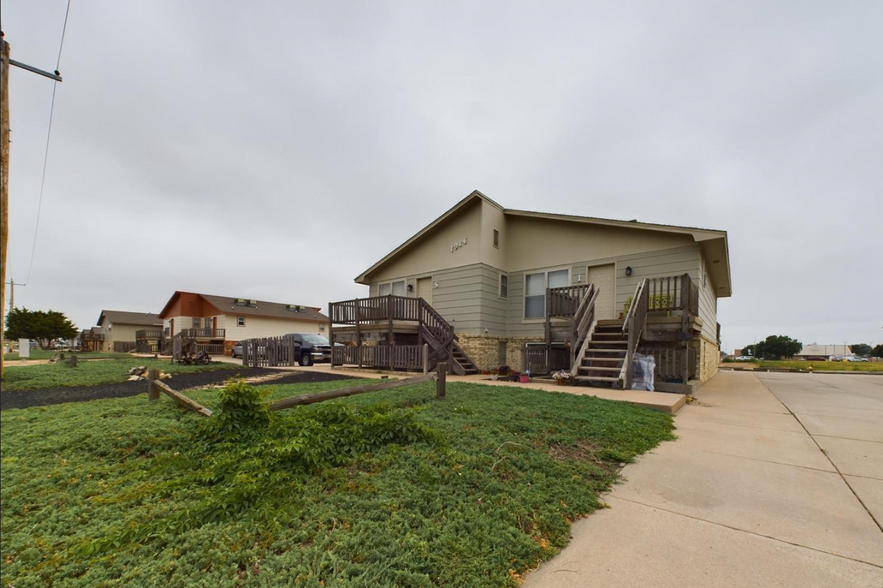 1914 Harding Ave, Garden City, KS for sale - Primary Photo - Image 1 of 7