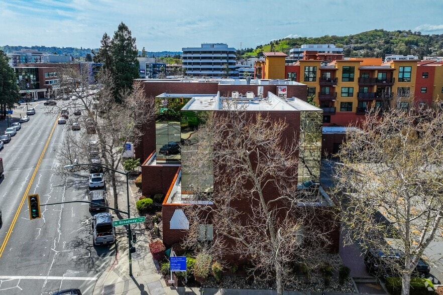 1400 Civic Dr, Walnut Creek, CA for lease - Building Photo - Image 2 of 6