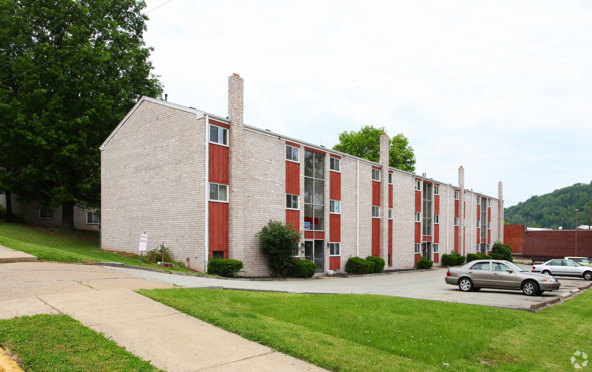 210-308 Westinghouse Ave, Wilmerding, PA à vendre Photo principale- Image 1 de 33