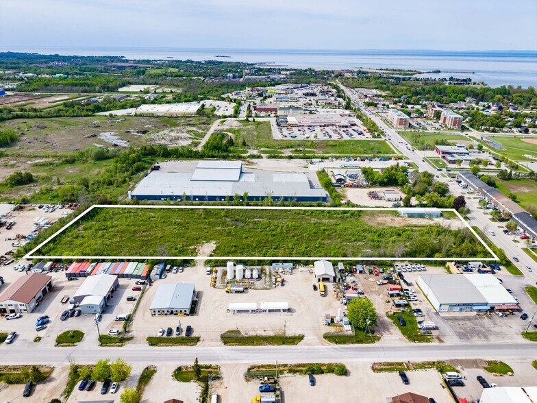 70 High St, Collingwood, ON à vendre - Photo principale - Image 1 de 8