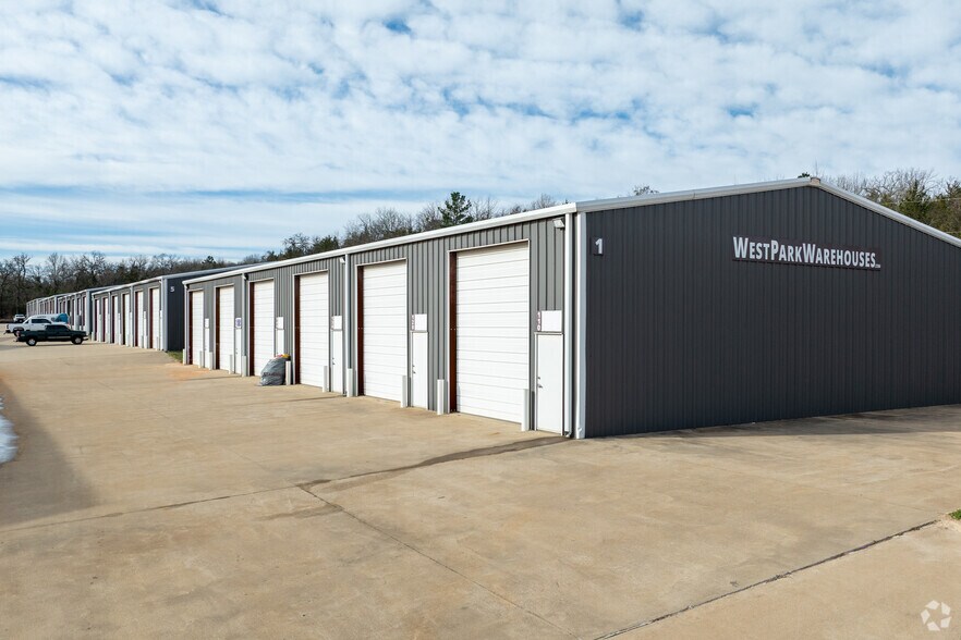 12095 Spur 364, Tyler, TX à vendre - Photo principale - Image 2 de 13