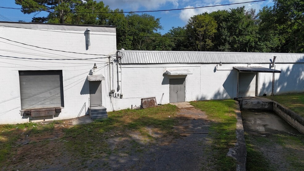 360 Carbondale Rd SW, Dalton, GA for lease - Building Photo - Image 2 of 29