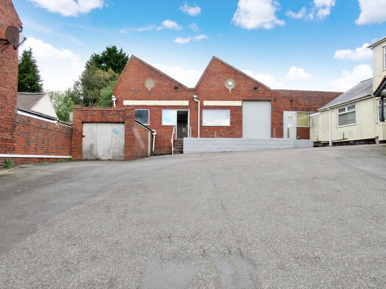 153 Powke Ln, Rowley Regis à louer - Photo du bâtiment - Image 2 de 8