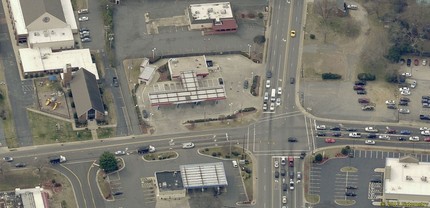 100 S Polk St, Pineville, NC - Aérien  Vue de la carte - Image1