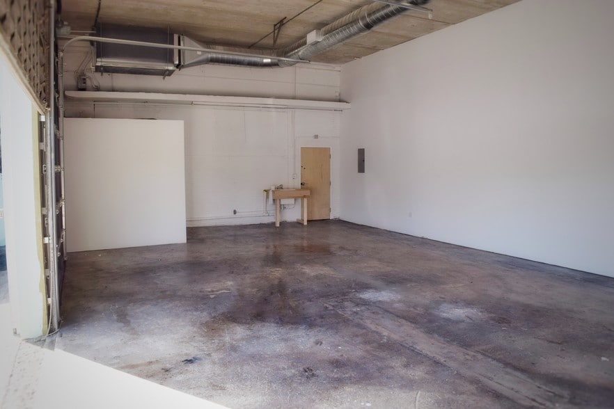 290 NW 73rd St, Miami, FL à louer - Photo intérieure - Image 3 de 23