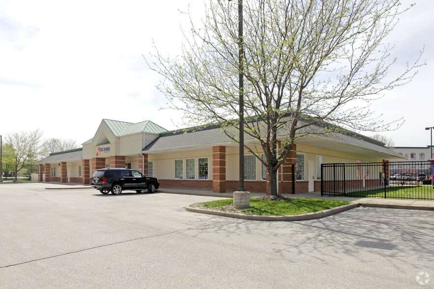 13601 Riverport Dr, Maryland Heights, MO for lease - Building Photo - Image 3 of 3