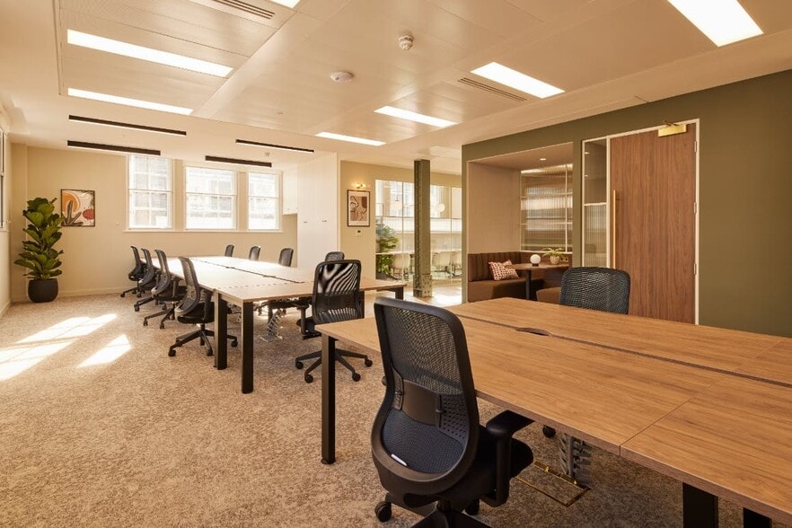 15 King St, London for lease - Interior Photo - Image 2 of 50