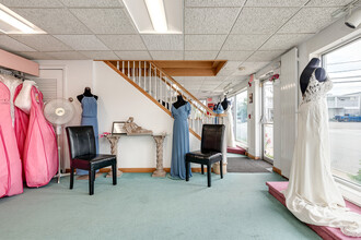 205 Lexington St, Waltham, MA for lease Interior Photo- Image 2 of 5