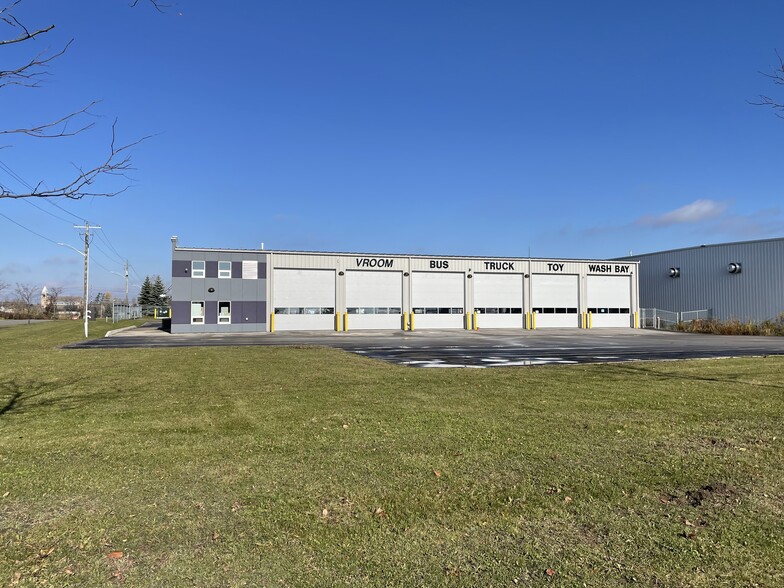 112 King St, Barrie, ON for lease - Primary Photo - Image 1 of 4