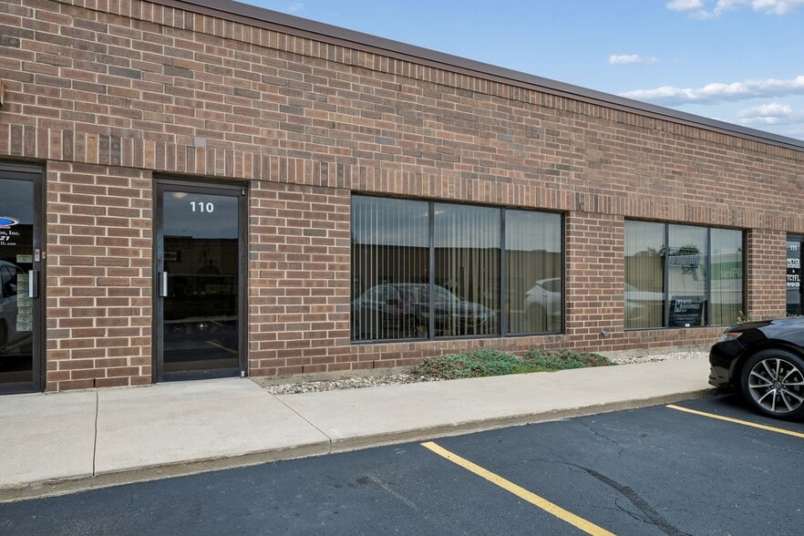 1000 N Rand Rd, Wauconda, IL à vendre - Photo du bâtiment - Image 3 de 16