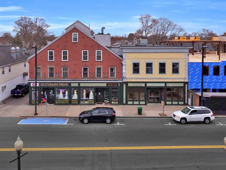 30-36 Maple St, Danvers, MA à louer - Photo principale - Image 1 de 7