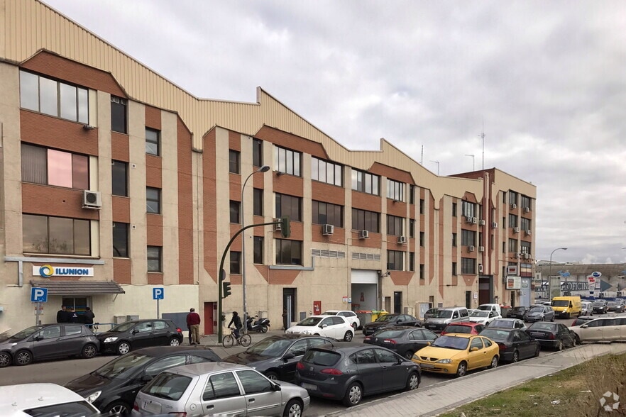 Industriel dans Madrid, Madrid à vendre - Photo du bâtiment - Image 2 de 2