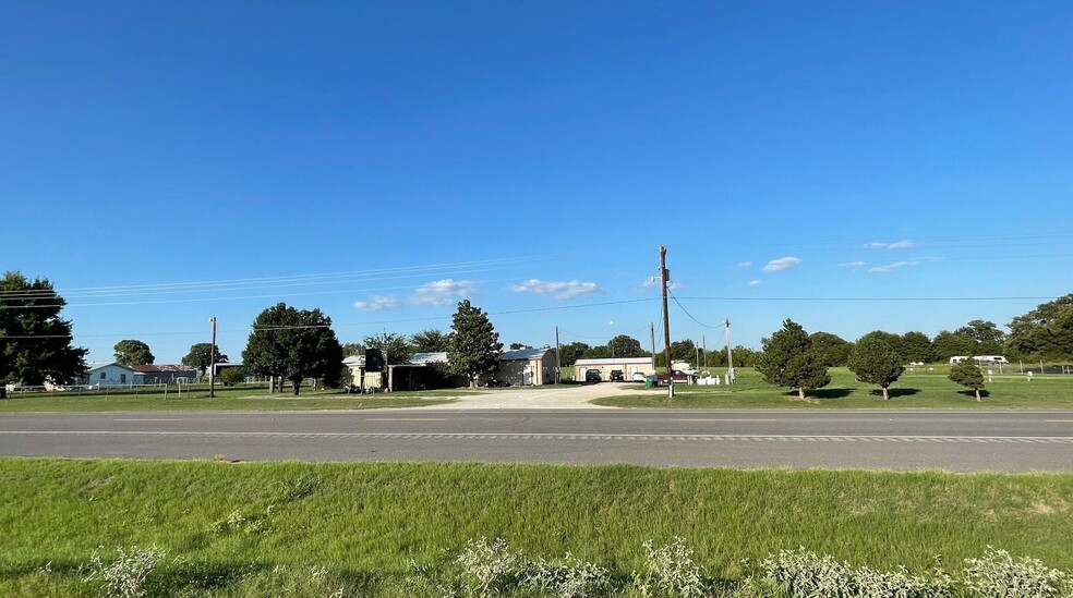 3977 W Highway 114, Paradise, TX for sale - Building Photo - Image 1 of 1