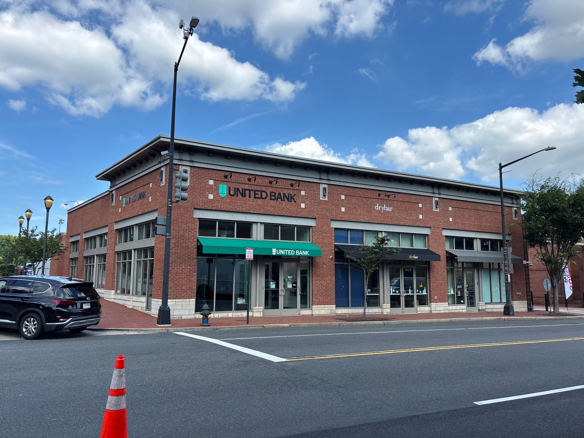 1825 Wisconsin Ave NW, Washington, DC for lease Primary Photo- Image 1 of 6