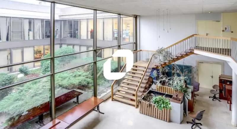 Office in Lisses for lease Lobby- Image 1 of 5