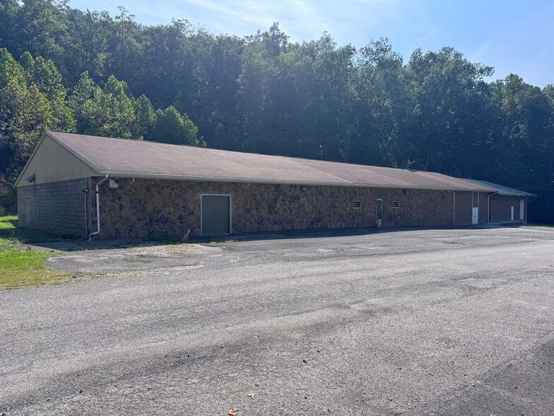 90 Stonecoal Rd, Horner, WV for sale - Primary Photo - Image 1 of 70