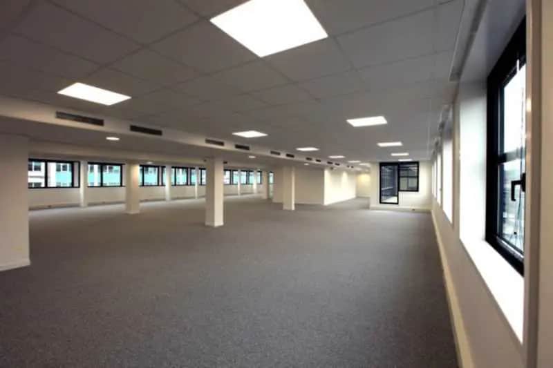 Office in Levallois-Perret for lease Interior Photo- Image 1 of 7